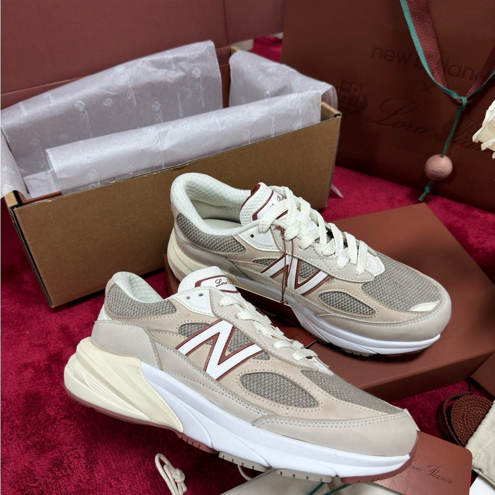 LORO PIANA X NEW BALANCE WOMEN'S 990V6